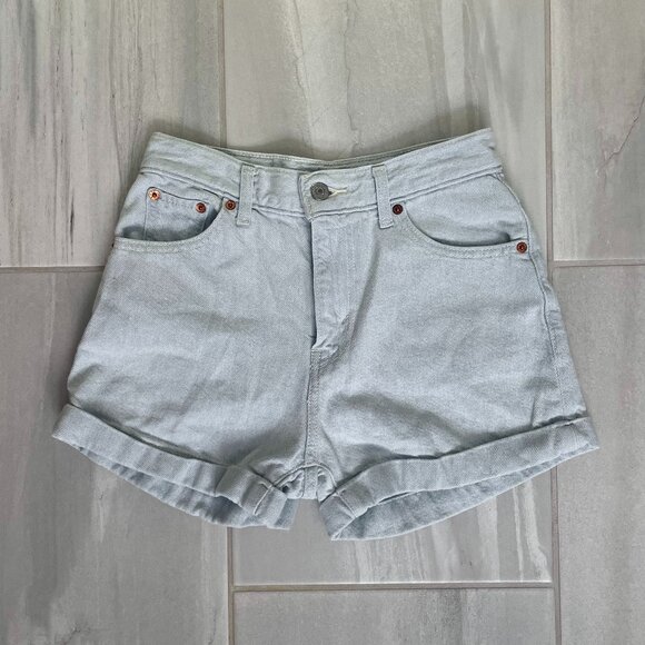 Levi's A Line Mom Light Wash Denim Shorts - Picture 1 of 5